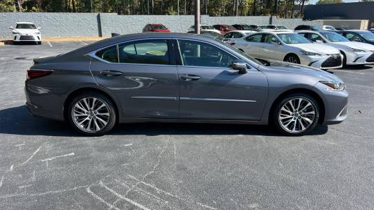 2020 Lexus ES