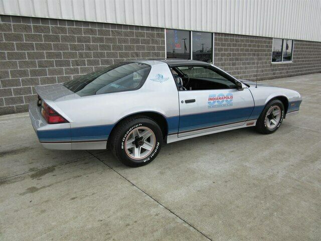 1982 chevrolet camaro z28 indy 500 pace car