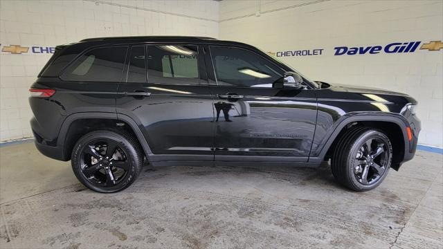 2023 jeep grand cherokee altitude