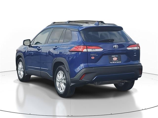 2023 toyota corolla cross le