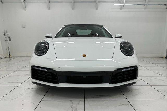 2022 porsche 911 carrera