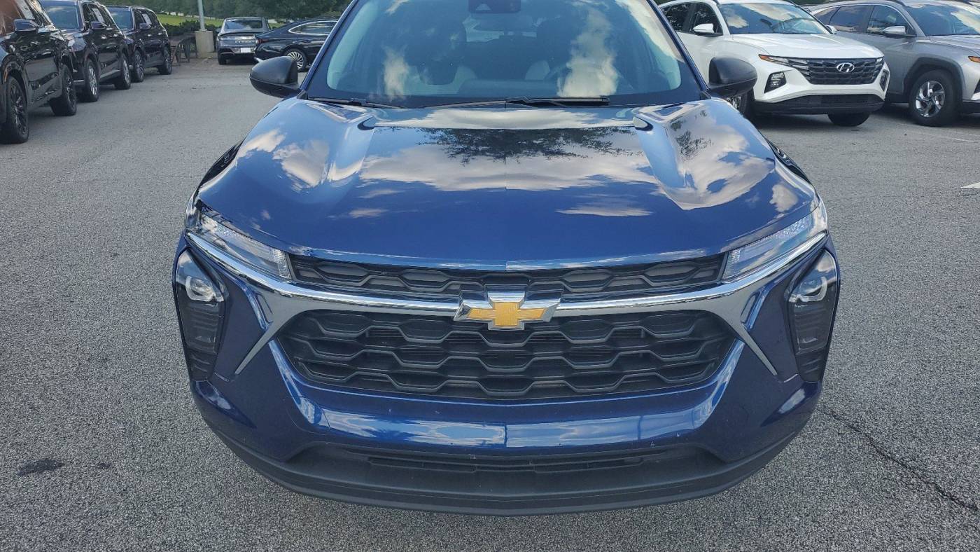 2024 chevrolet trax ls