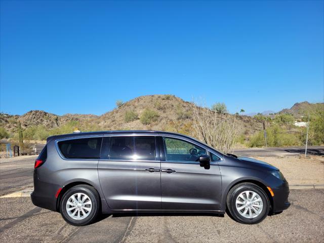 2017 chrysler pacifica touring