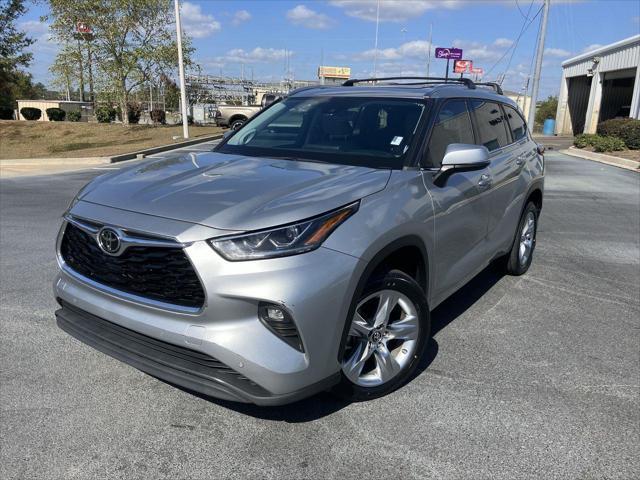 2022 toyota highlander limited