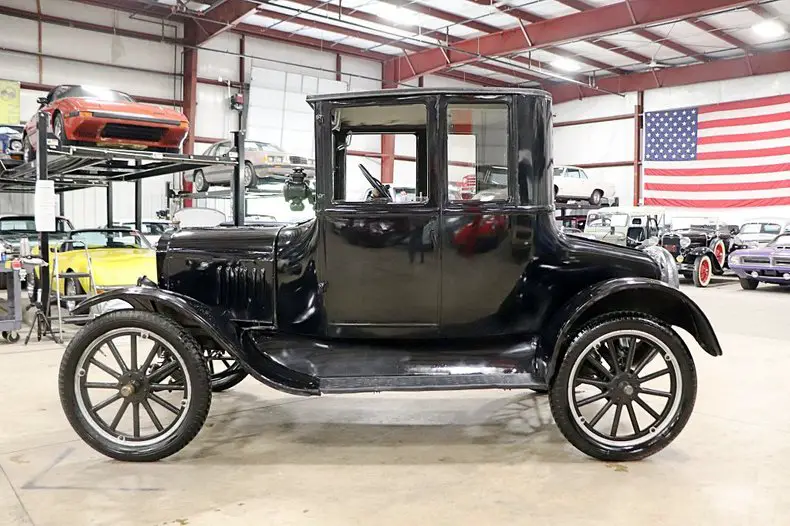 1923 ford model t 1 black coupe 4-cylinder 2 speed planetary
