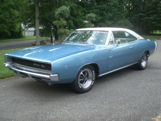 1968 dodge charger r/t 440 -375hp a/c p/w 1 of 1 built rear car