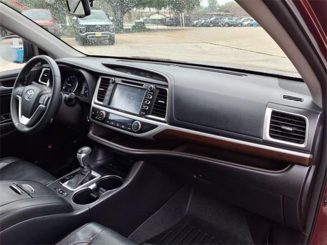 2015 toyota highlander limited