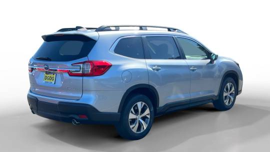 new 2024 subaru ascent premium 8-passenger