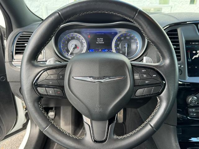2022 chrysler 300 s