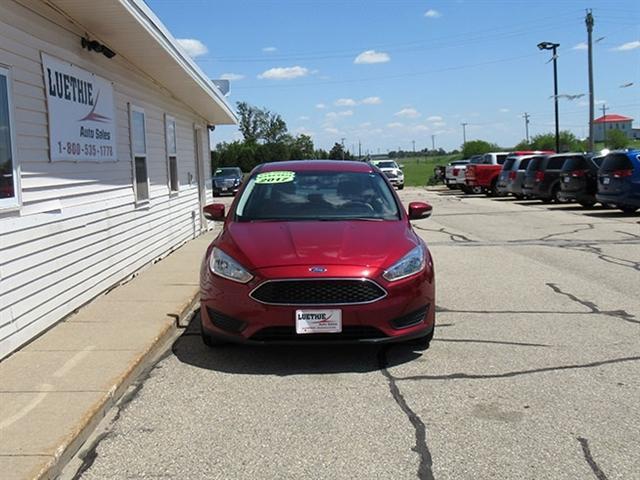 2017 ford focus se