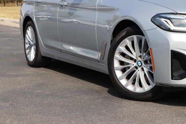 2021 bmw 530 530i