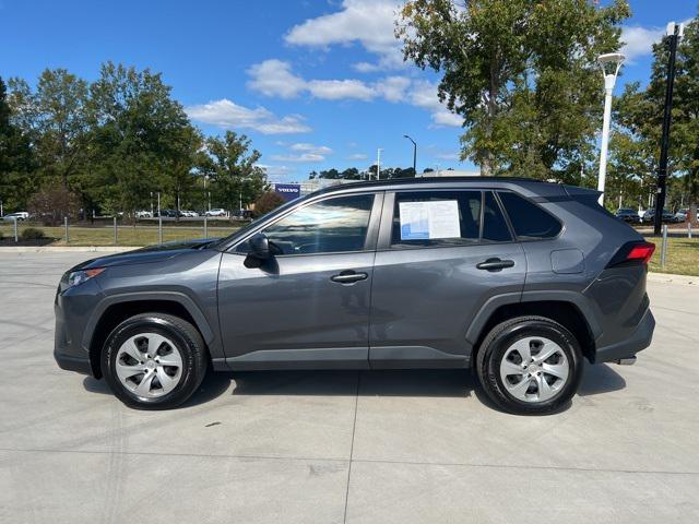 2021 toyota rav4 le