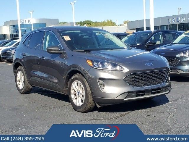 2022 ford escape se