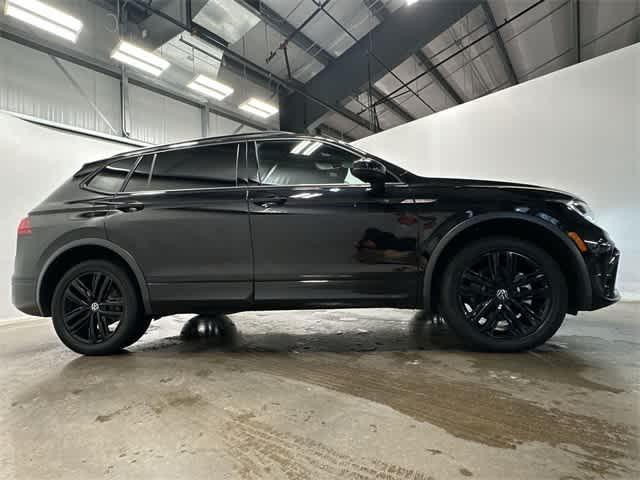 2022 volkswagen tiguan 2.0t se r-line black