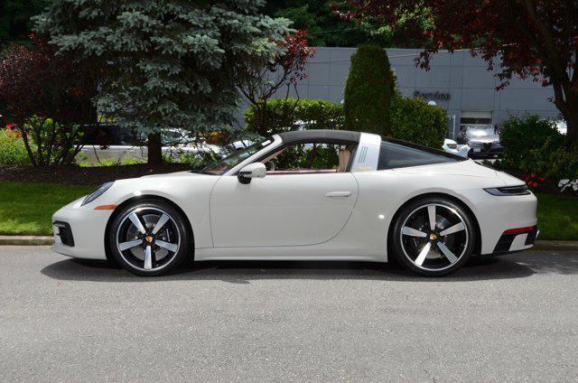 2021 porsche 911 targa 4s