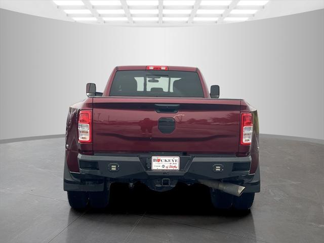 2022 ram 3500 tradesman crew cab 4x4 8' box