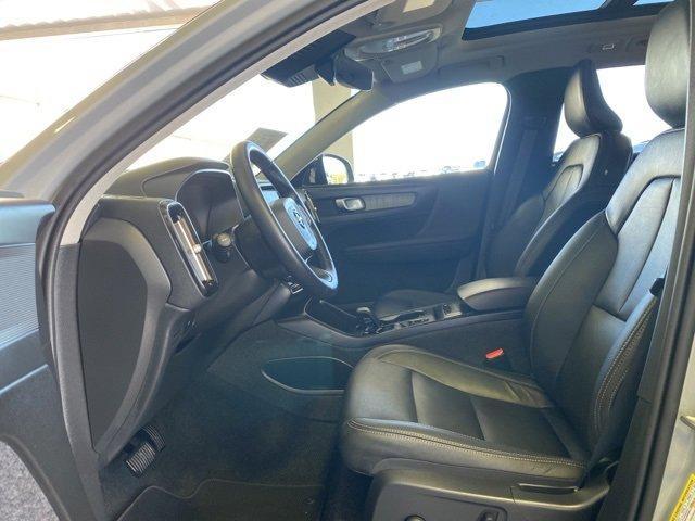 2024 volvo xc40 b5 core