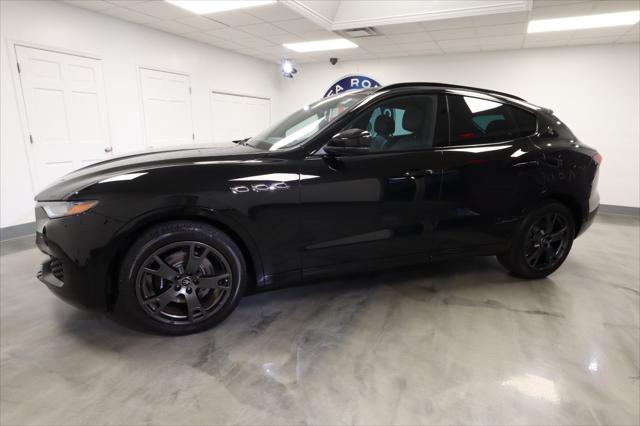 2021 maserati levante base