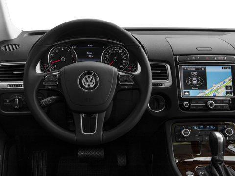 2016 volkswagen touareg vr6 lux