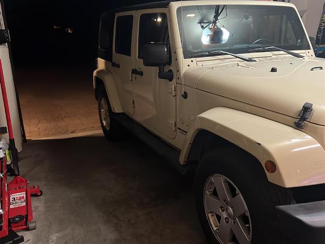 2012 jeep wrangler unlimited sahara