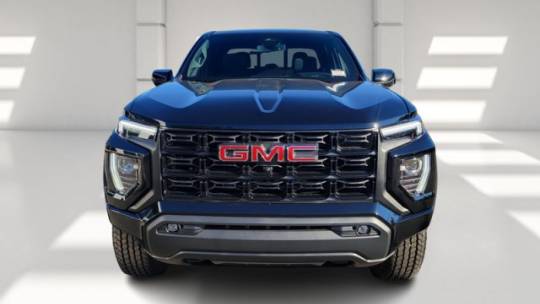 2024 GMC Canyon rwd