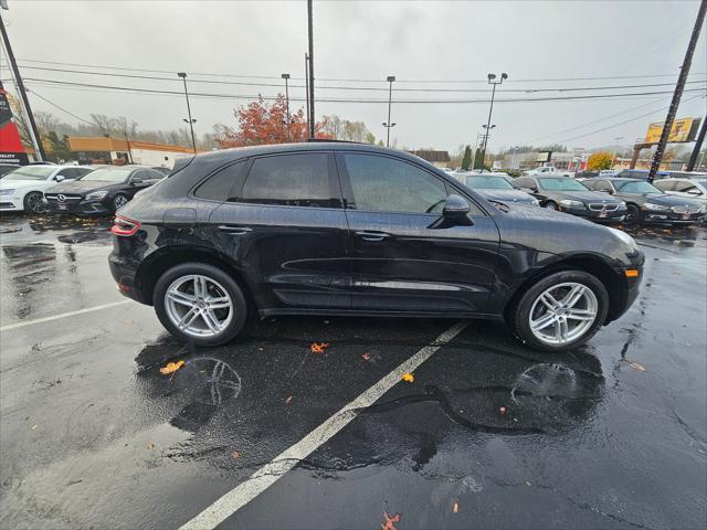 2017 porsche macan base