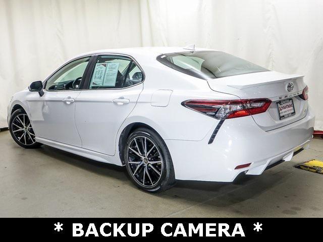2023 toyota camry se