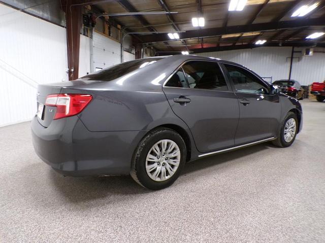 2012 toyota camry le