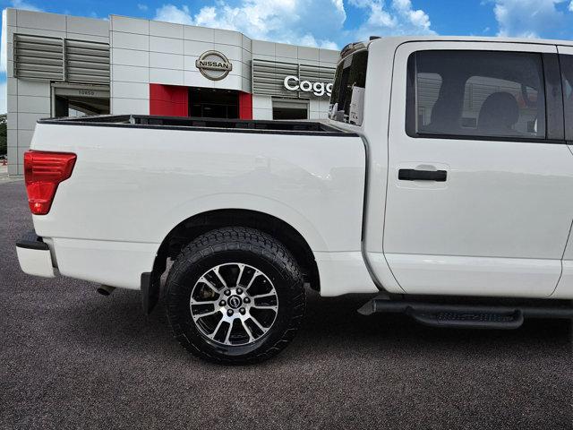 2023 nissan titan sv