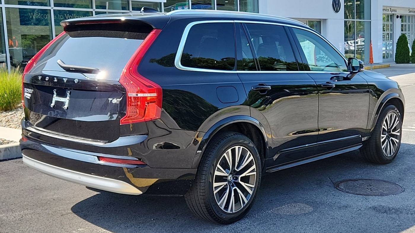 2022 volvo xc90 t6 momentum 7-passenger
