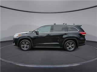 2017 Toyota Highlander le