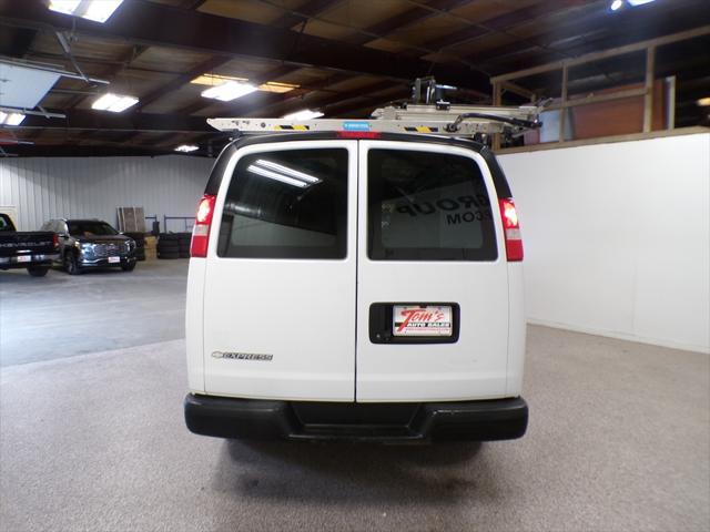 2017 chevrolet express 2500 work van