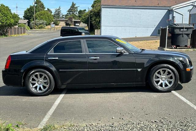 2005 chrysler 300c base