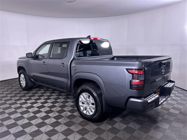 2022 nissan frontier sv