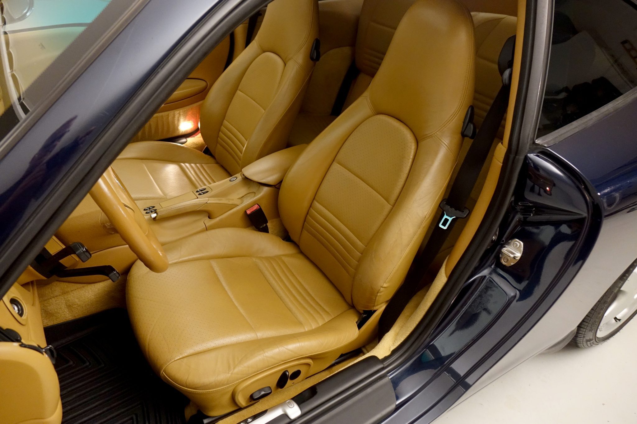 2000 porsche 911 carrera coupe