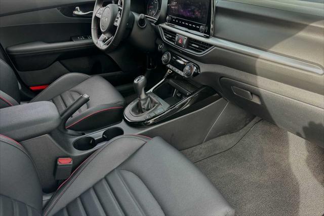 2024 kia forte gt