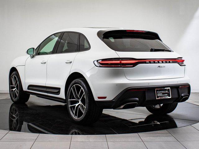 2024 porsche macan base