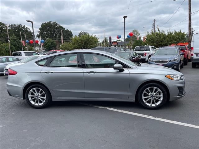 2020 ford fusion se