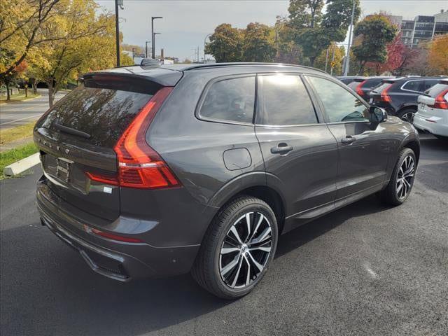 2023 volvo xc60 recharge plug-in hybrid plus dark