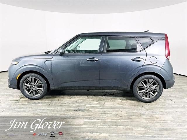 2021 kia soul s