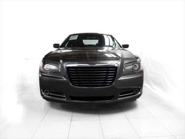 2014 chrysler 300 s