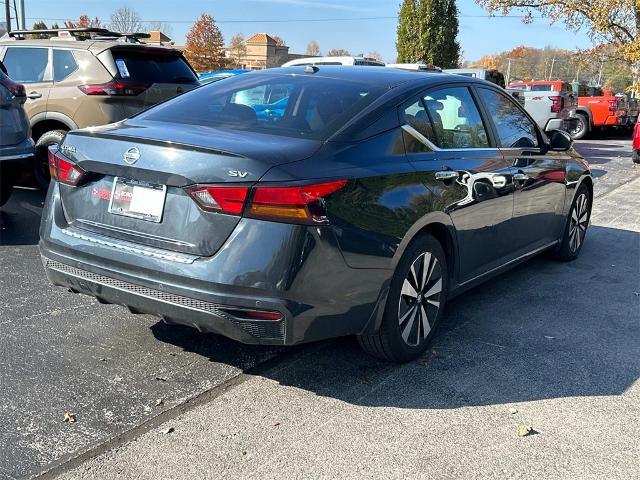 2022 nissan altima 2.5 sv