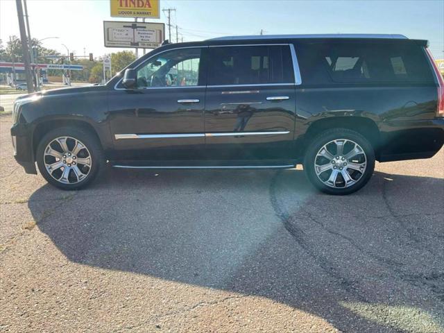 2017 cadillac escalade esv sport