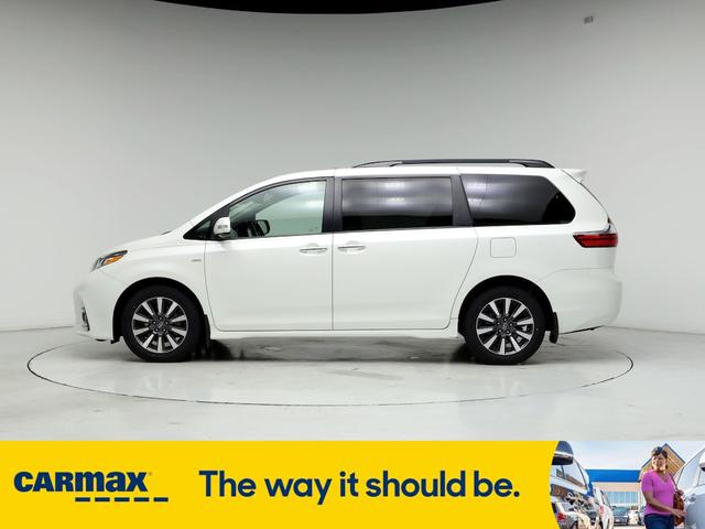 2019 toyota sienna limited