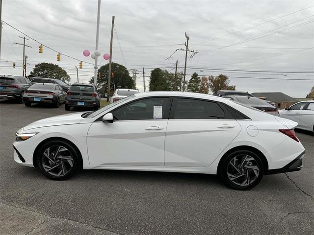 2024 hyundai elantra sel