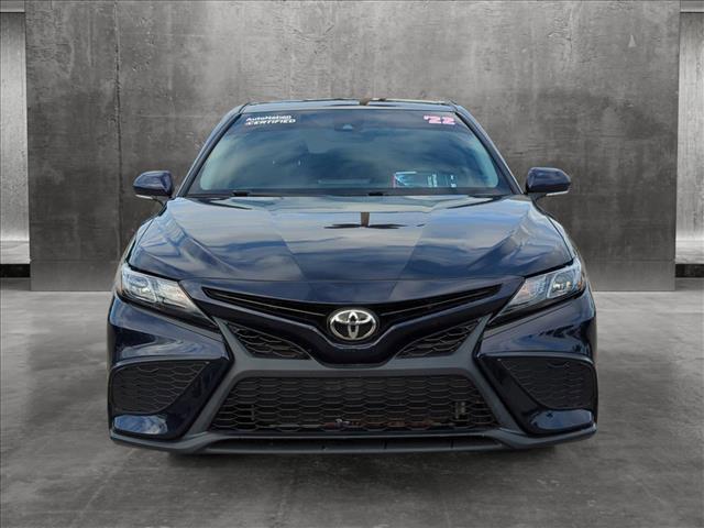2022 toyota camry se