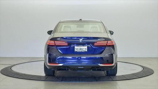 2024 bmw i5