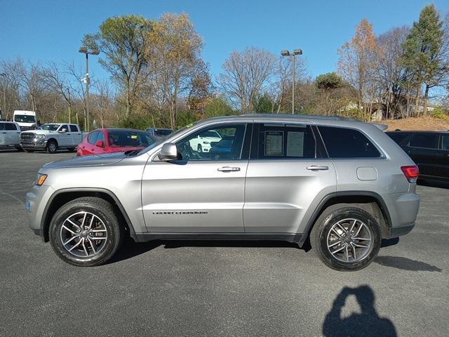 2020 jeep grand cherokee laredo