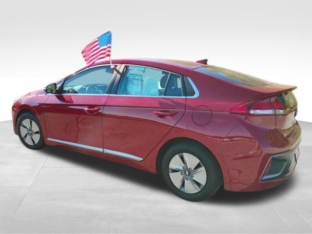 2022 hyundai ioniq hybrid se