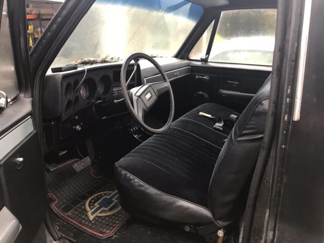 project muscle truck, step side wood bed, 3" exhaust, 4 speed auto transmission